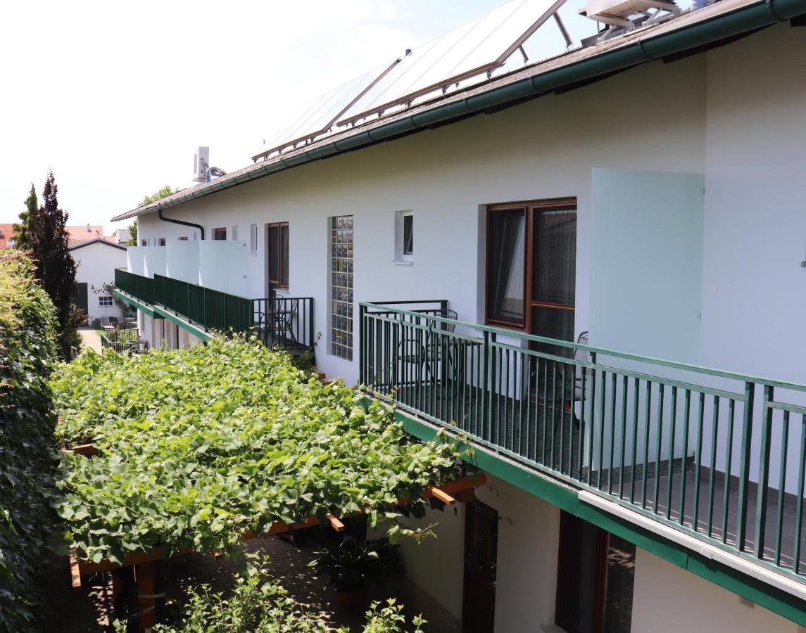 Pension Daniela Steiner Podersdorf am See Exterior photo